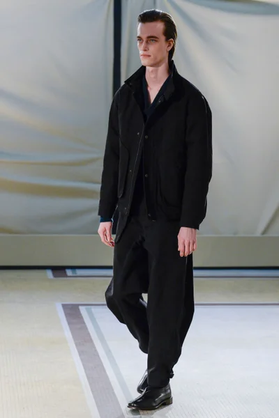 Look 24